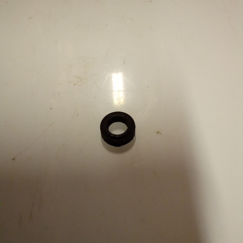 RUBBER SPACER (#18162150)