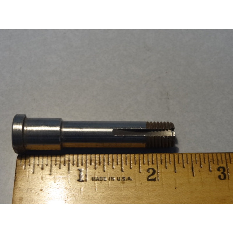 PUMP GEAR SHAFT (#19147820)