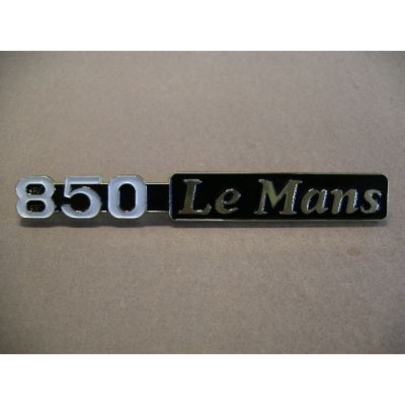 SIDE COVER BADGE 850 LM (#14922000)