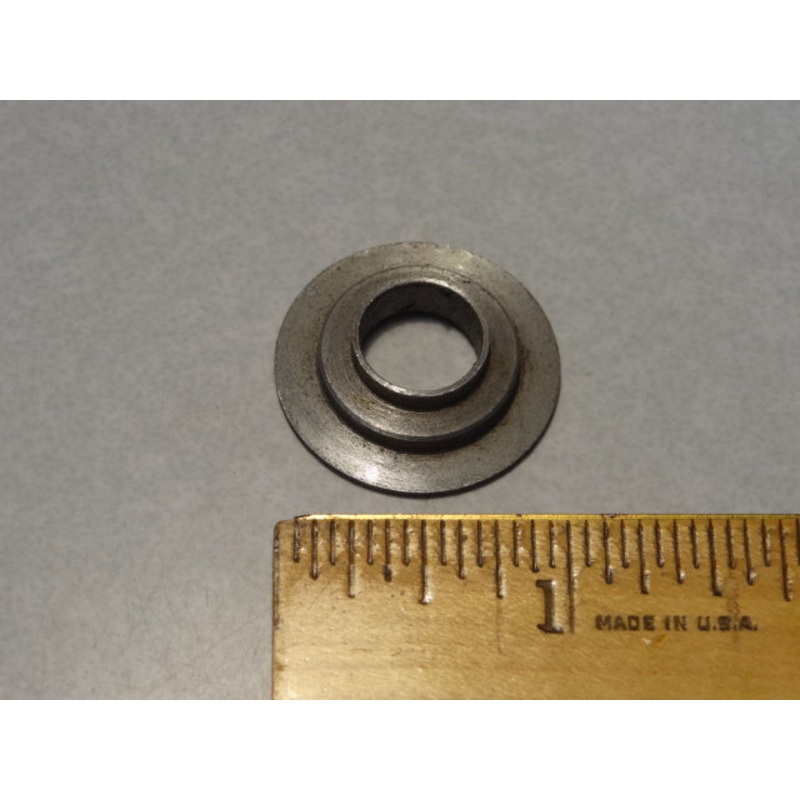 LOWER RETAINER (#61037000)