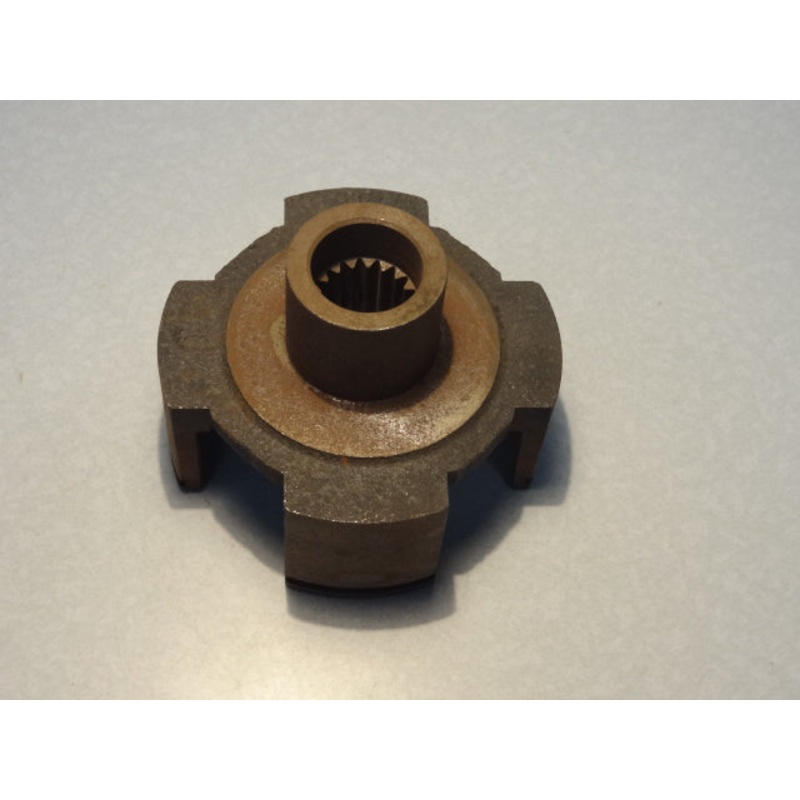 CLUTCH HUB (#55081600)