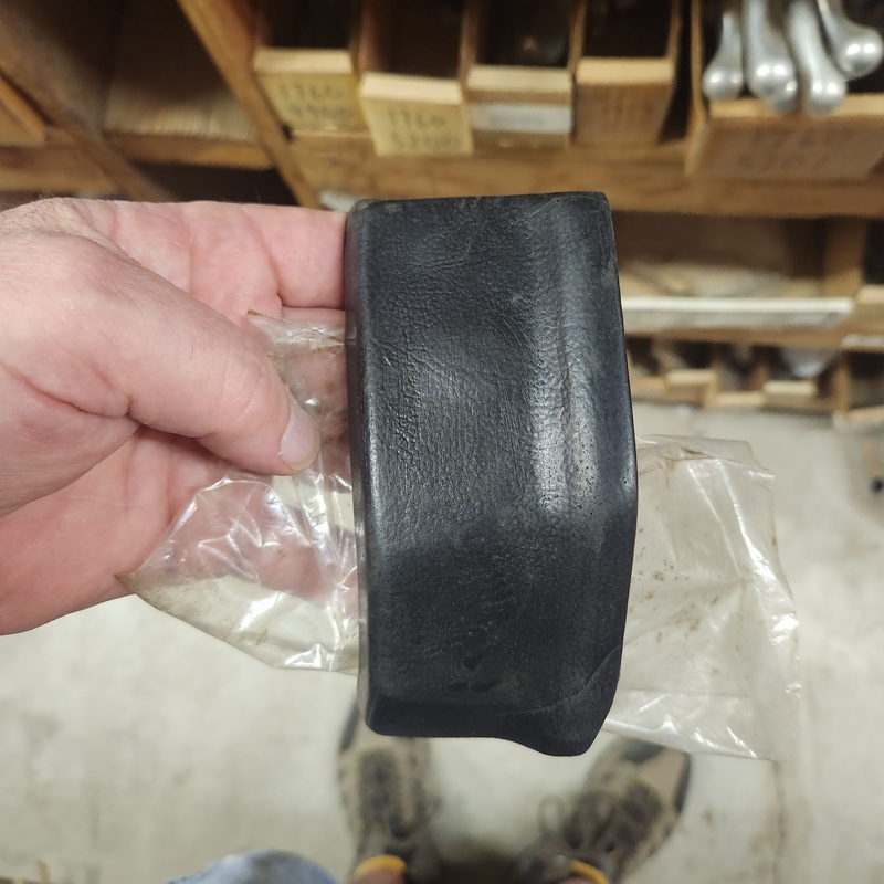 KNEEGUARD LH (#17574562)