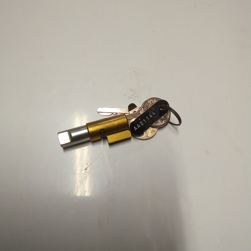 LOCK (#28782550)