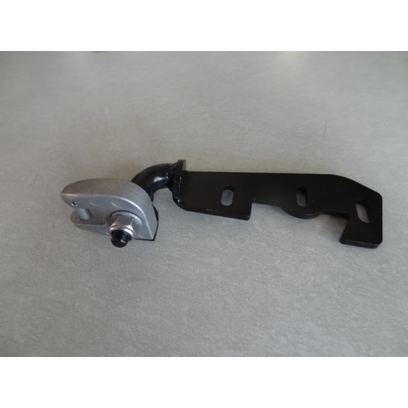 LOWER SUPPORT LH (#05486630)