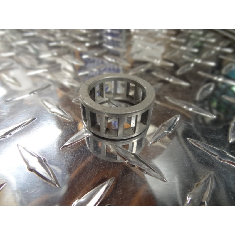 NEEDLE CAGE (#32062525)