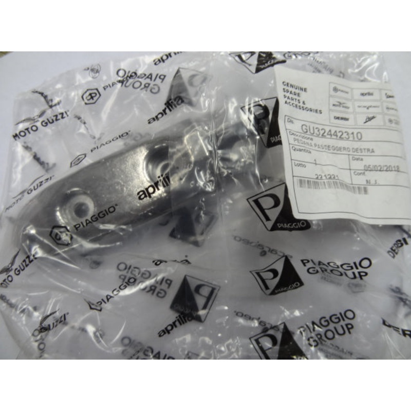 Rear Footrest RH – Breva (#32442310)