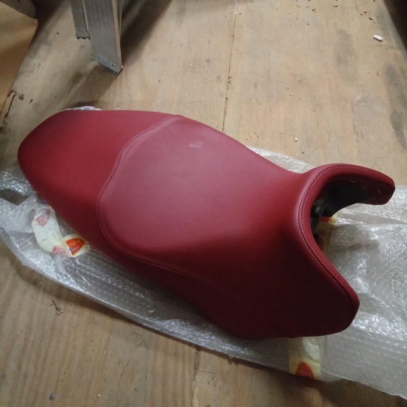 Saddle Red – Breva (#32460511)