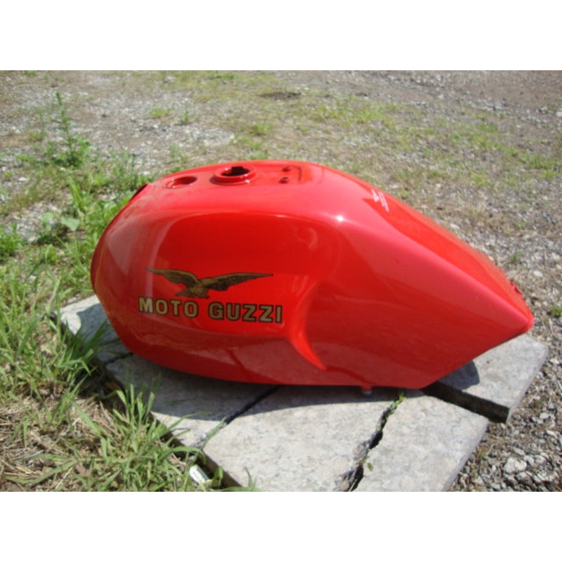 V65 Lario Fuel Tank (#27100221)