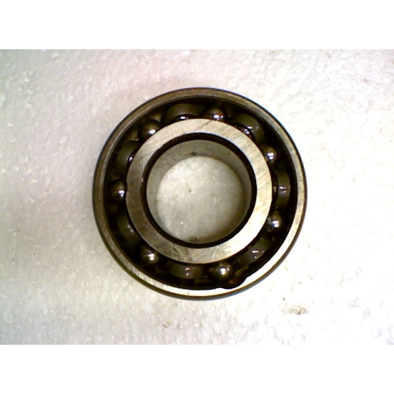 Input and output bearing for 5 speed (#92218424)