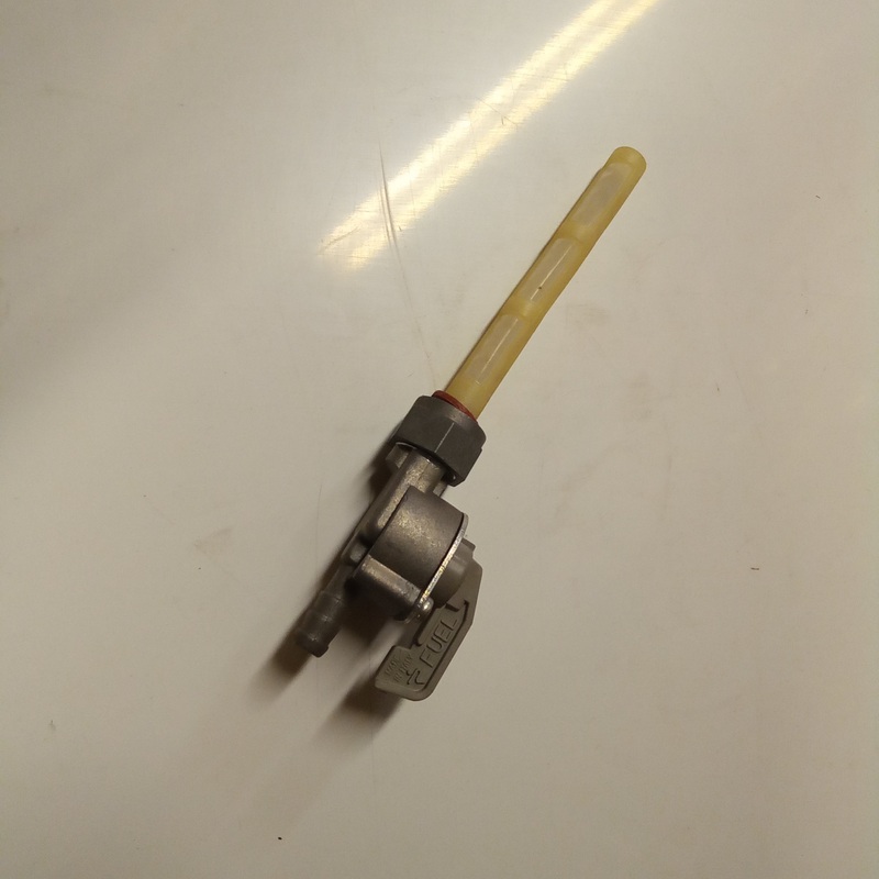 REPLACEMENT PETCOCK PAIR T AND LATER (#2129040)