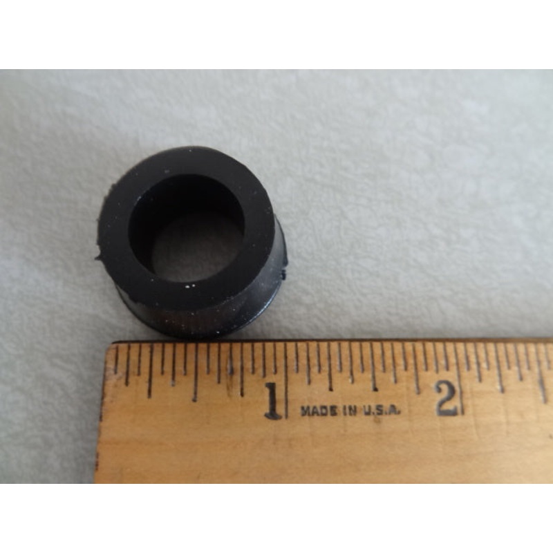 RUBBER BUSH (#18551650)