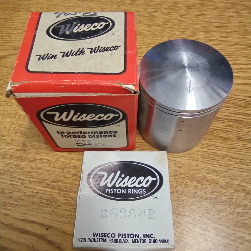 WISECO Piston 405PS Suzuki 77-81 RM250 and 77-81 PE250 Standard Bore