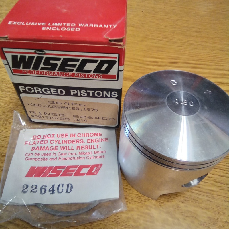 WISECO Piston 364P6 Suzuki RM125 1975 Oversize 0.060